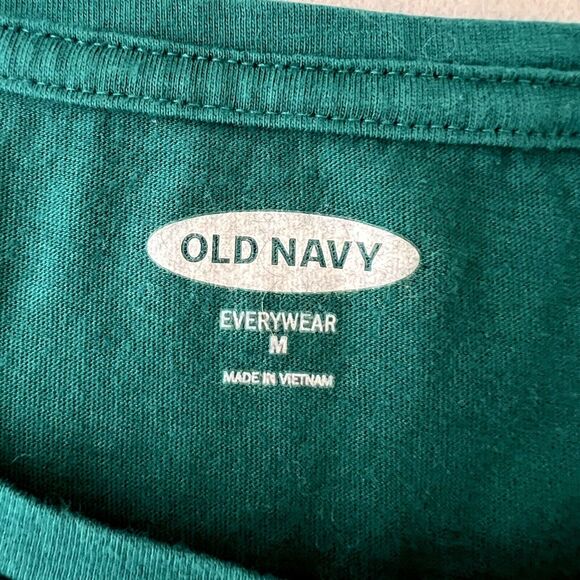 Old Navy Penguin Graphic Short Sleeve Tee - Picture 7 of 9